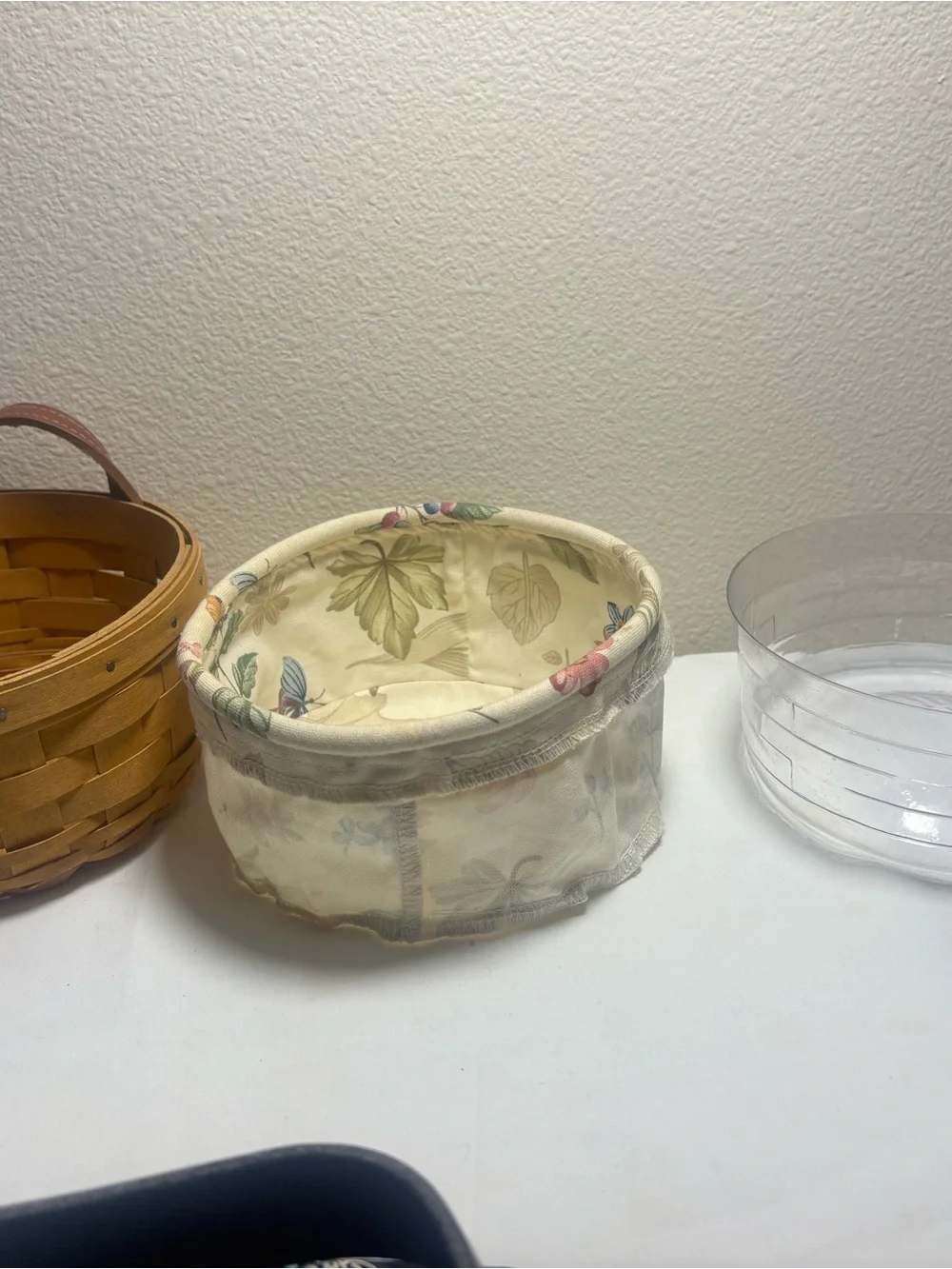 Longaberger Brown Wood Basket with Floral Cream‎ Liner. Button basket